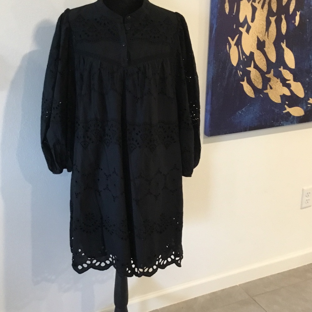Universal Thread Black Long Sleeve Dress